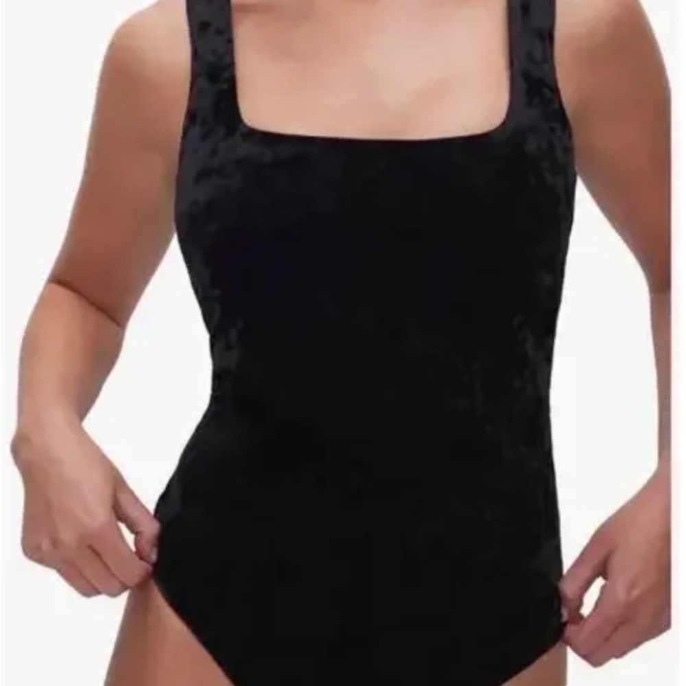 Good American Black Bodysuit